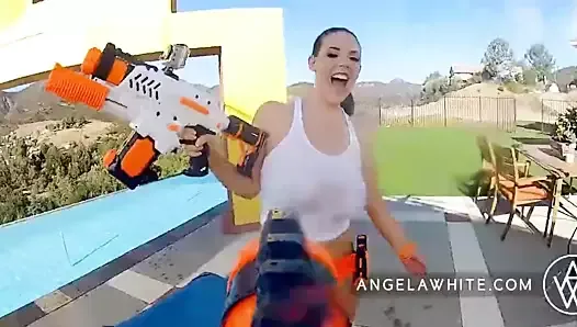 Angela White and Dani Daniels Fucking Outside