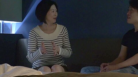 欲求不満な五十路がハメまくりで絶頂しまくり
