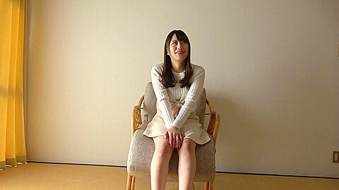 極上美人の23歳美少女がイキ顔晒して激しいセックスでアクメ連発